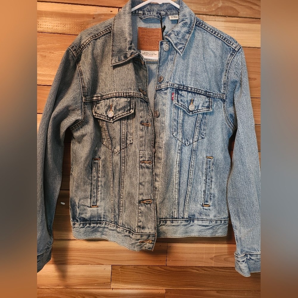 Levi's Light Blue Denim Jacket Size M